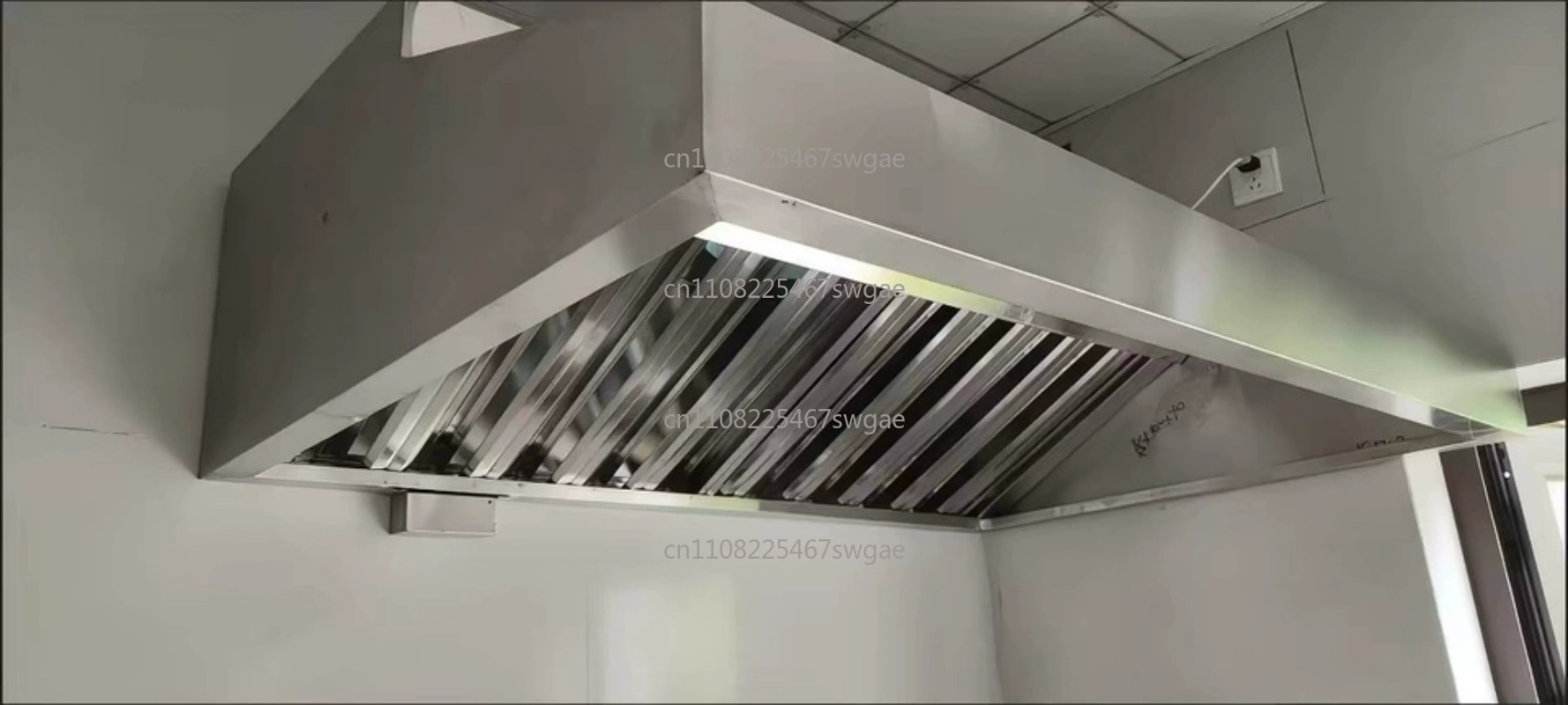 Commercial Kitchen Hoods - شفاط مطبخ فولاذي عالي القوة للمطاعم